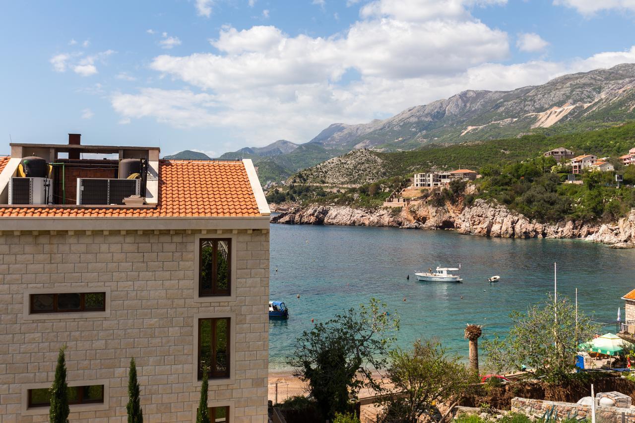 Apartments Varja Sveti Stefan Eksteriør billede