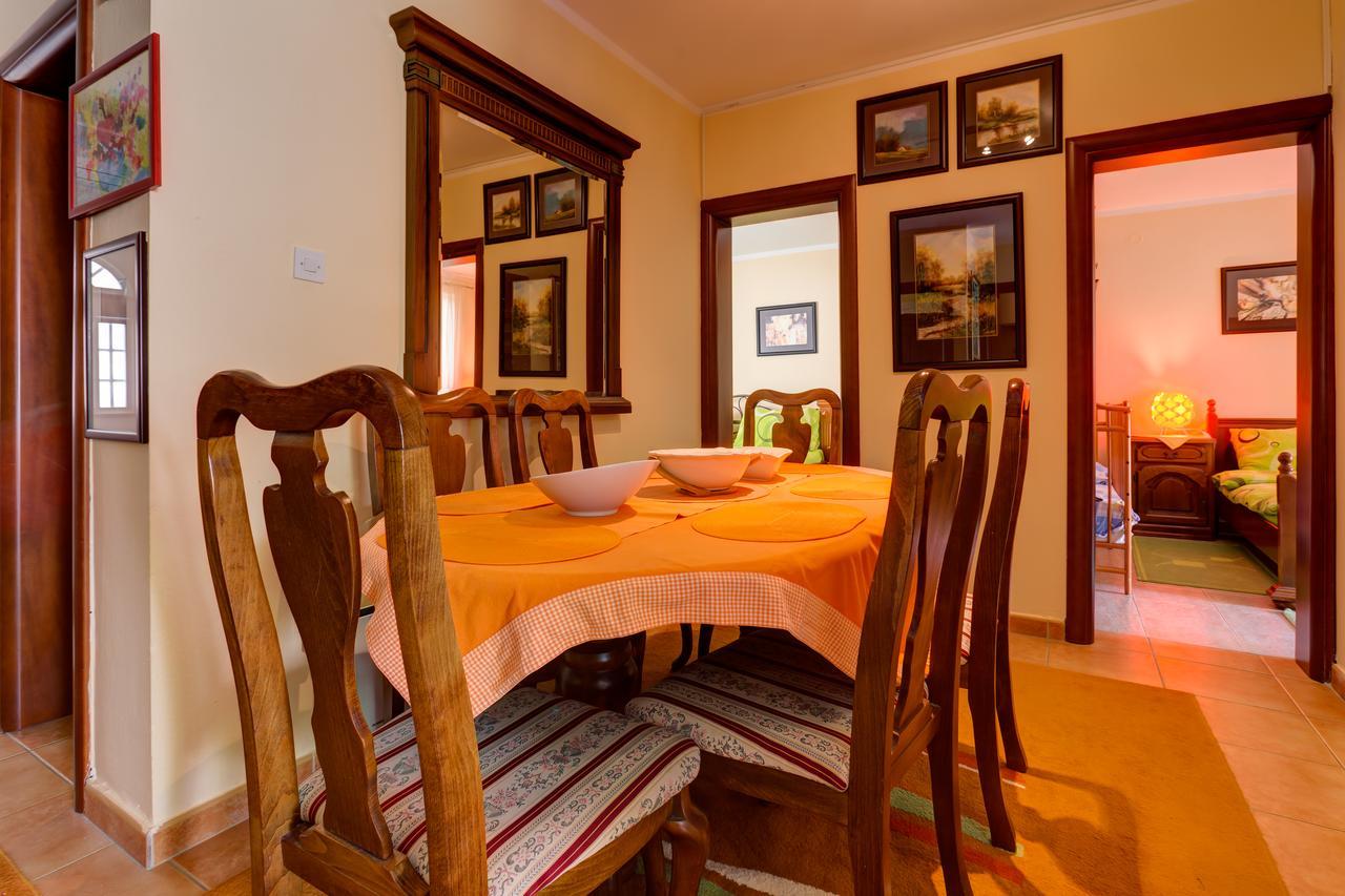 Apartments Varja Sveti Stefan Eksteriør billede