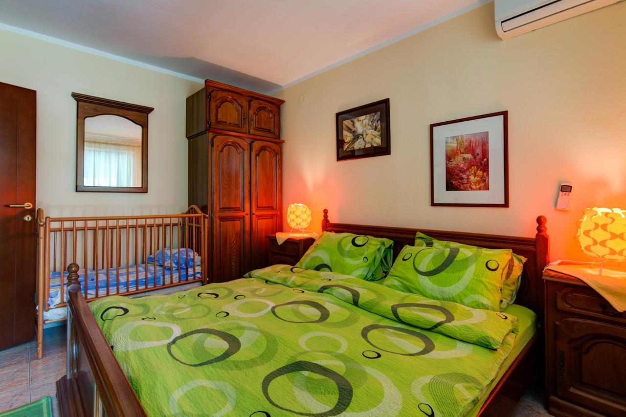 Apartments Varja Sveti Stefan Eksteriør billede
